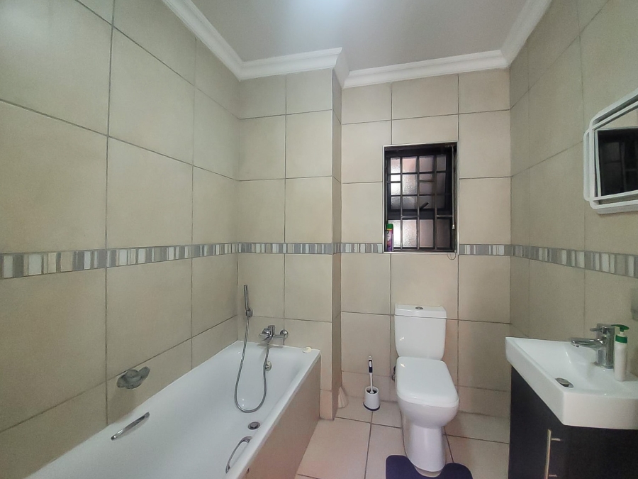 2 Bedroom Property for Sale in Die Bult North West